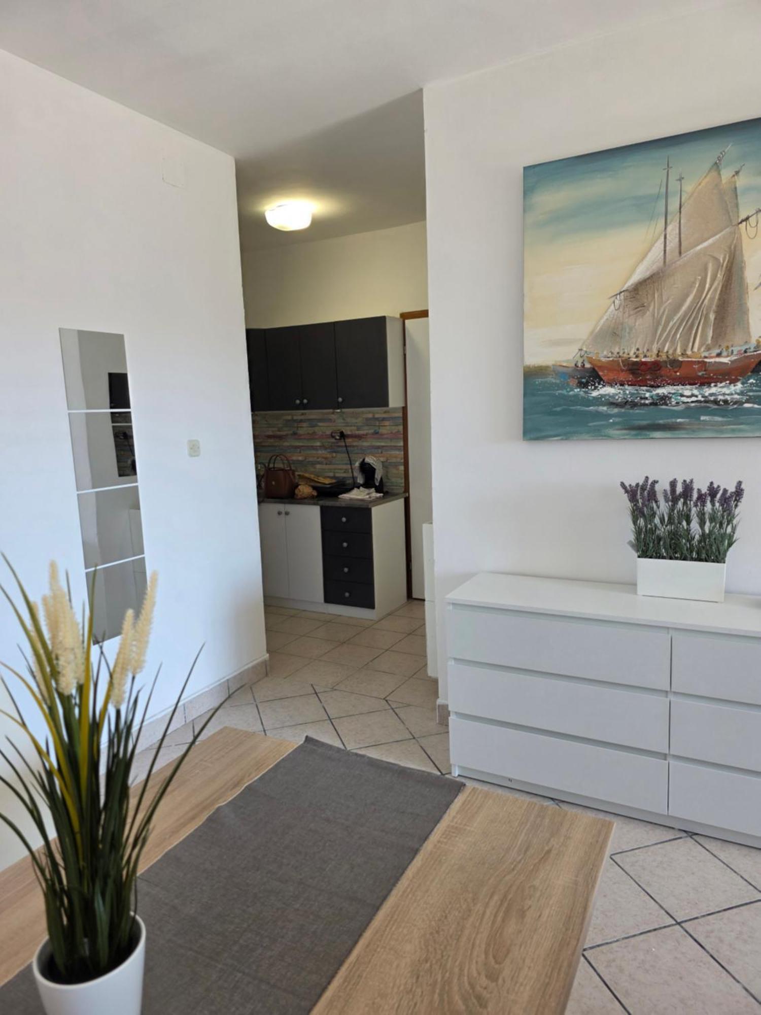 Apartman Teo Vodice Luaran gambar